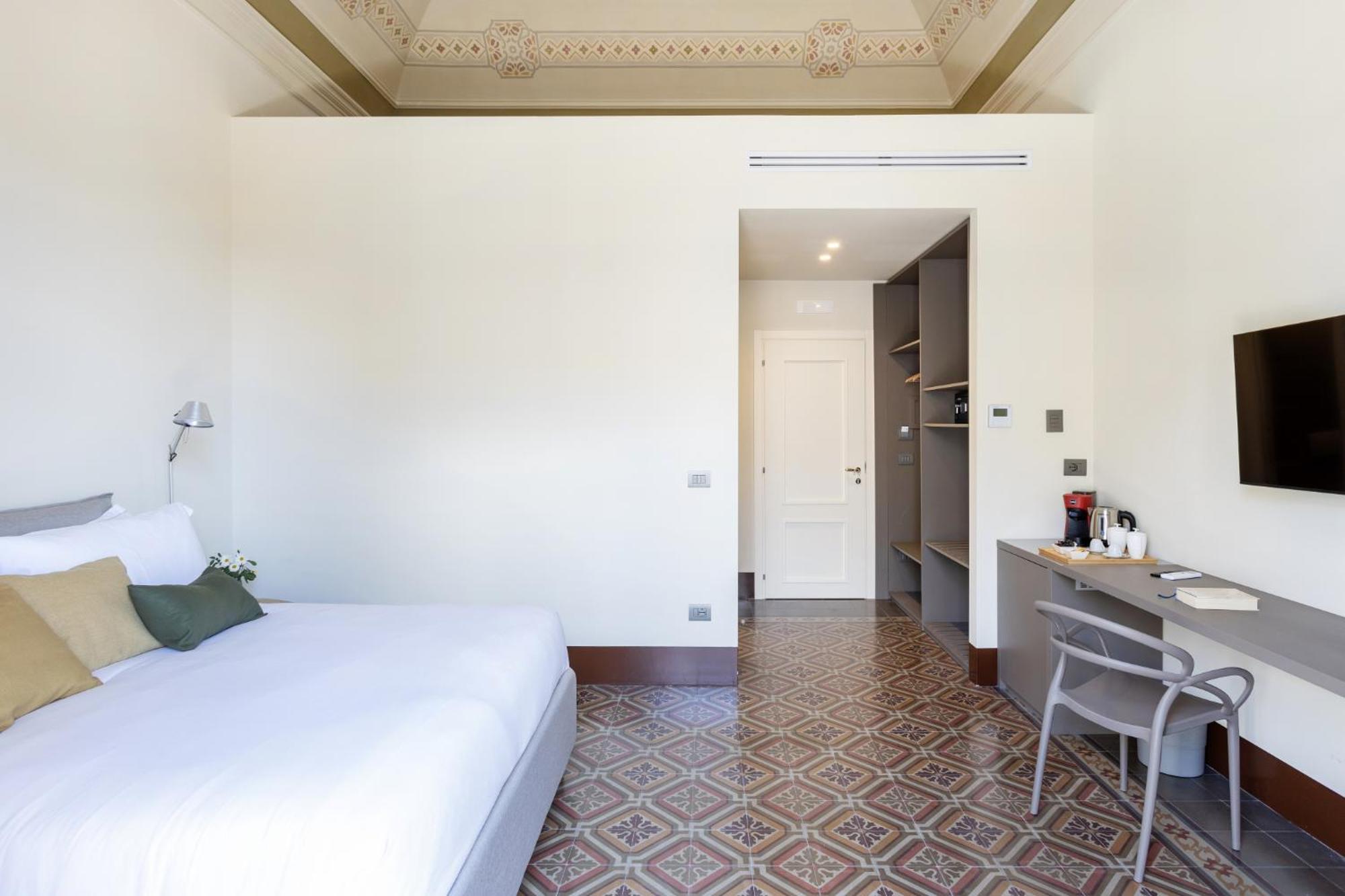Palazzo Costarelli - Bed And Breakfast Катания Экстерьер фото