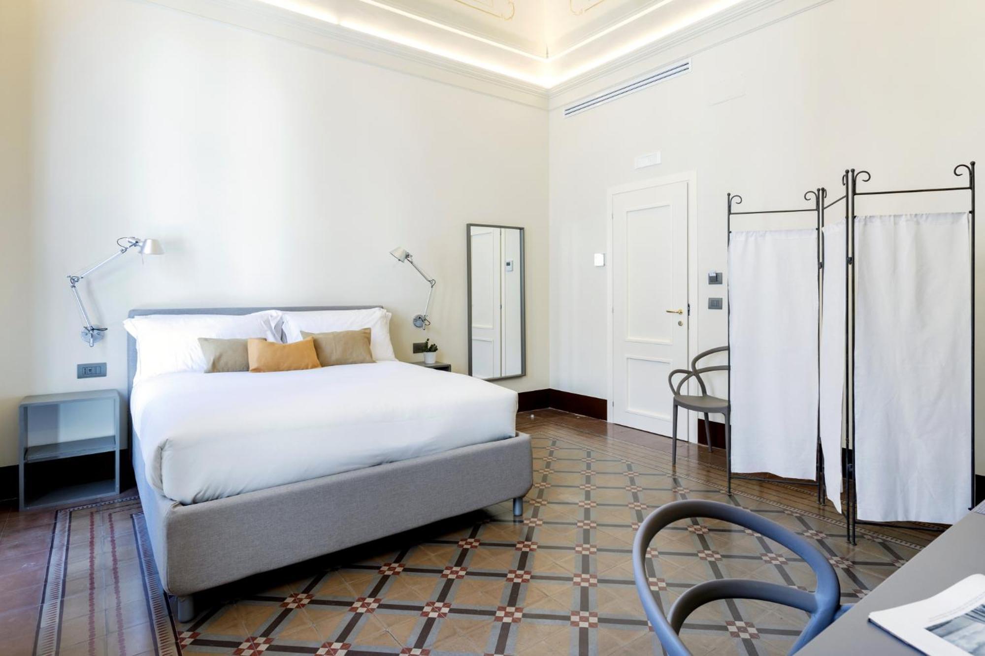 Palazzo Costarelli - Bed And Breakfast Катания Номер фото