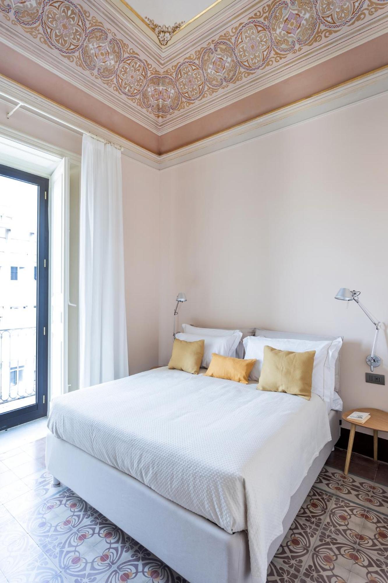 Palazzo Costarelli - Bed And Breakfast Катания Номер фото