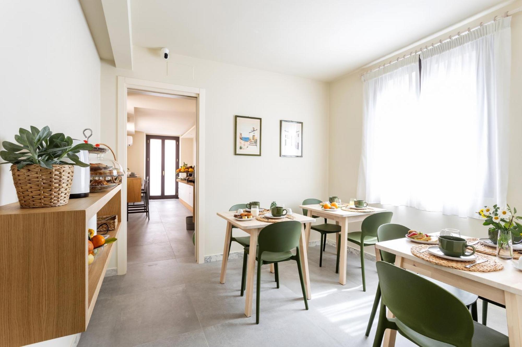 Palazzo Costarelli - Bed And Breakfast Катания Экстерьер фото